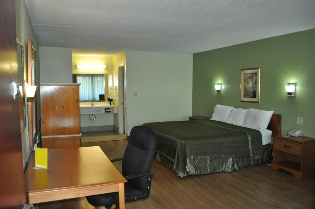 Bestway Inn - Мэдисон Экстерьер фото