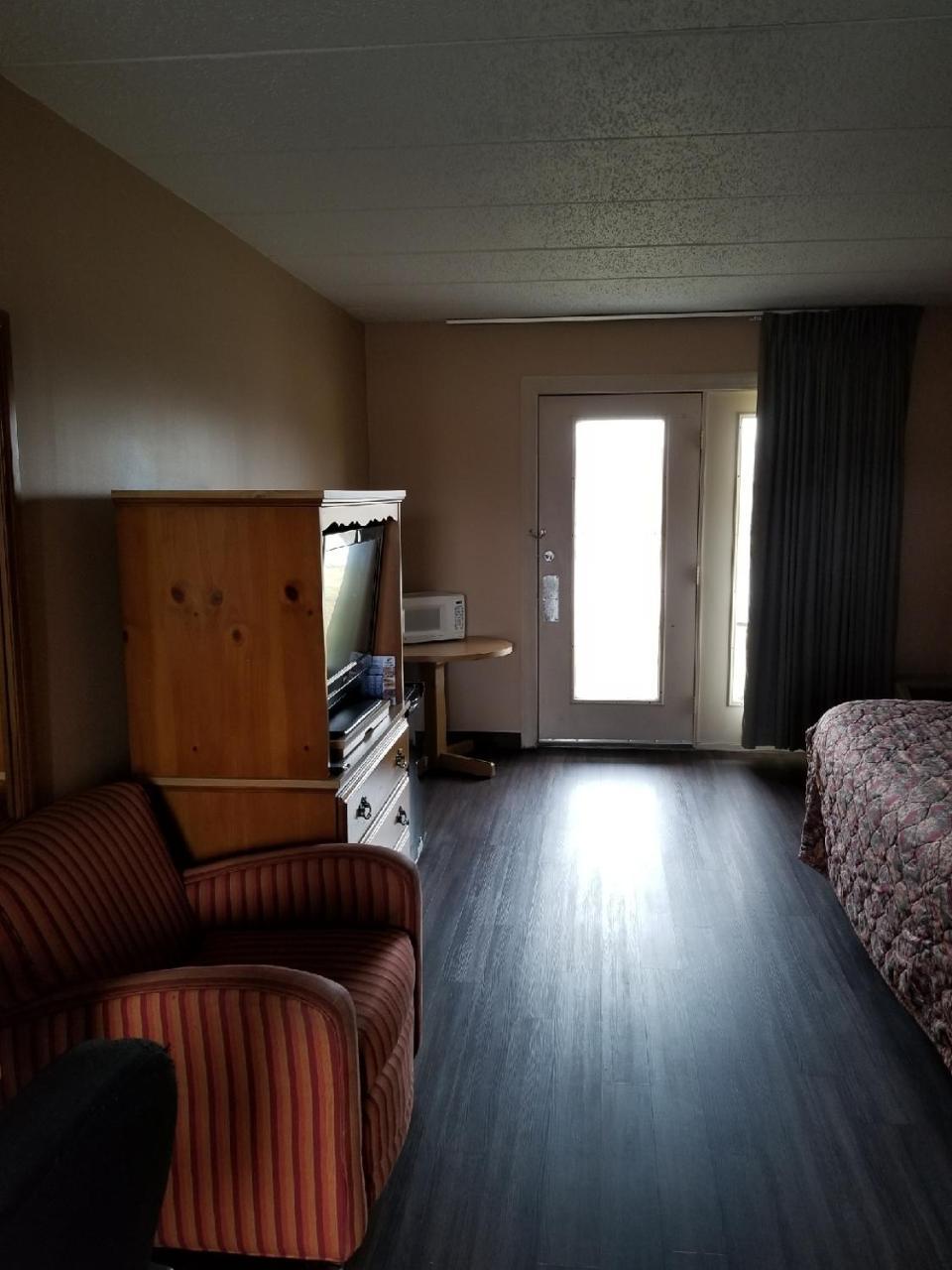 Bestway Inn - Мэдисон Экстерьер фото