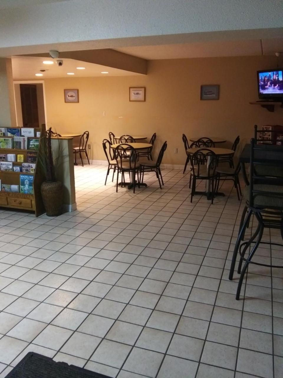 Bestway Inn - Мэдисон Экстерьер фото